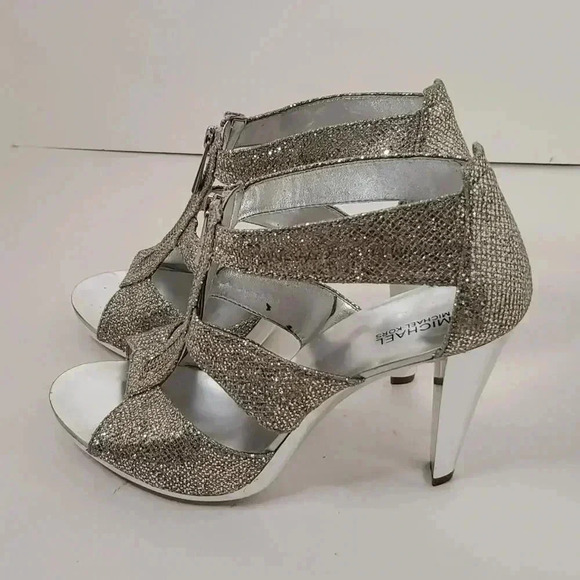 Michael Kors Berkley T-Strap Silver Glitter Sandals 8 - Picture 8 of 15